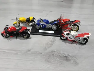 Lote 5 Motos Colección Juguete