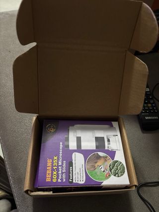 Microscopio Portátil BEBANG 135X Zoom