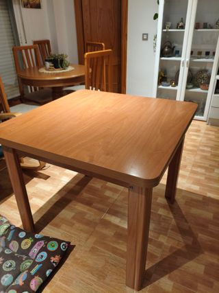 Mesa de salón extensible