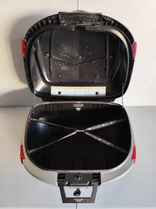 GIVI V56+respaldo+portaequipajes