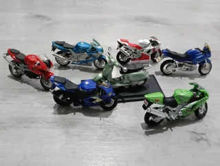 Lote 6 motos colección juguete