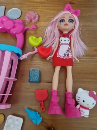 Muñeca Hello Kitty con accesorios