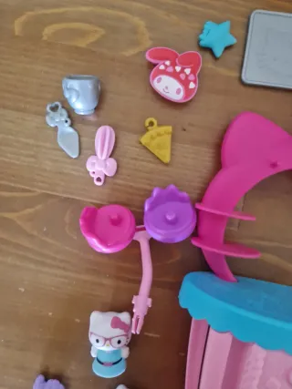 Muñeca Hello Kitty con accesorios