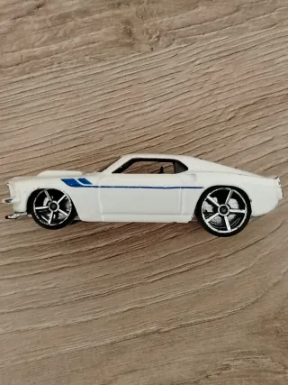 Hot Wheels Ford Mustang '69 Bianco