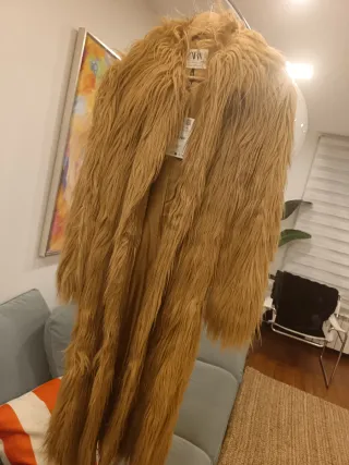 Abrigo pelo marrón talla única nuevo