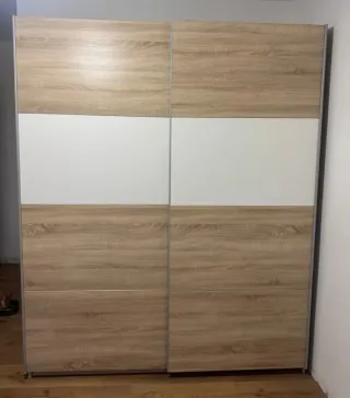 Armario puertas correderas madera y metal