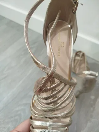 Sandalias doradas tacón 10cm
