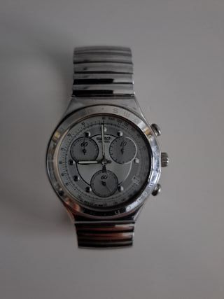 Conjunto de relojes, dos Swatch y un Paul Versan.