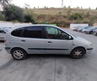 Faro izquierdo 7700432098 renault scenic 1.9 99697