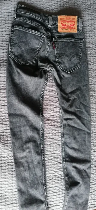 Pantalón Levi's Gris oscuro W28 niño