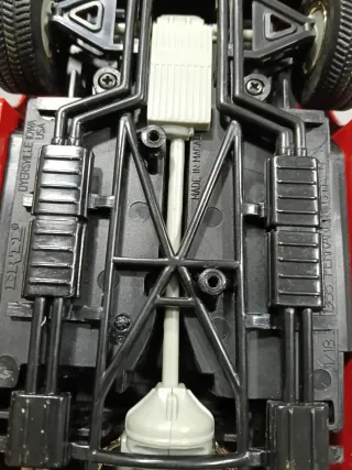 ERTL Ferrari GTB4 1/18