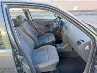 SEAT Cordoba impecable pegatina c