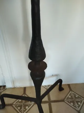 Candelabro de hierro antiguo altura 140 cm