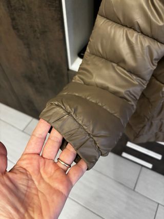 Piumino donna marrone/oro