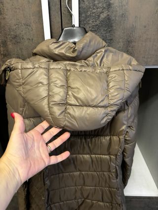 Piumino donna marrone/oro