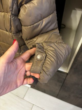 Piumino donna marrone/oro