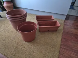 Lote de 6 tiestos marrones de plástico