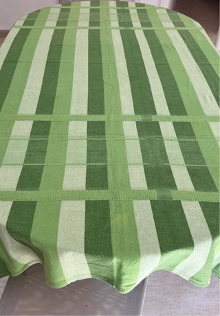 Mantel vintage veraniego con servilletas