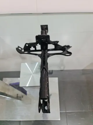 Araña inferior Honda CBR 900RR sc28