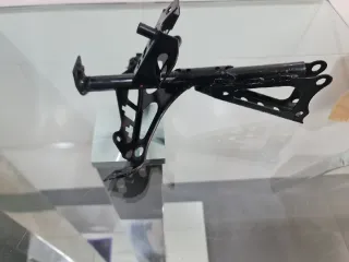 Araña inferior Honda CBR 900RR sc28