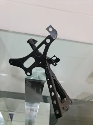 Araña inferior Honda CBR 900RR sc28