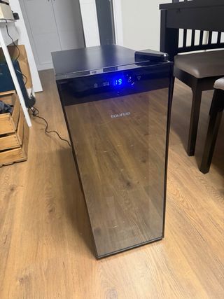 Vinoteca Taurus 12 botellas