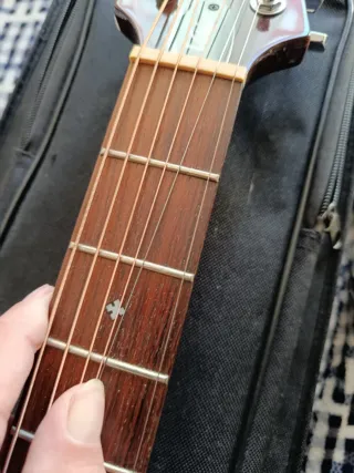 Guitarra Electroacústica Line 6 Variax 700