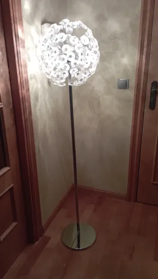 Lámpara moderna cristal y metal