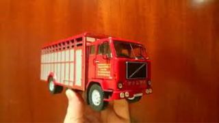 Volvo F88 Faros Amarillo 1:43