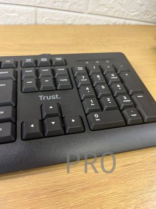 Teclado con Cable Trust Taro