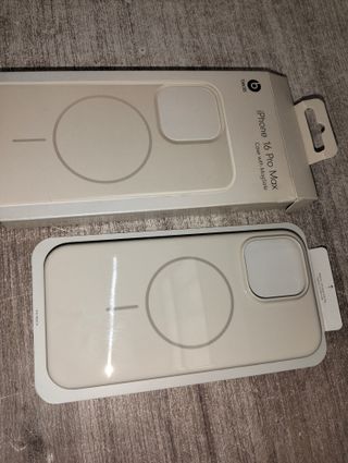 Apple Funda Beats con MagSafe para el iPhone 16 Pro Max - Piedra lunar