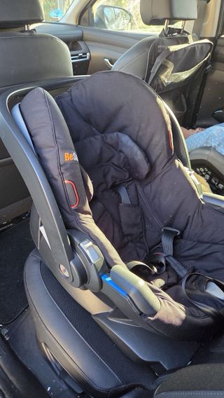 BeSafe iZi Go X1 Silla de Coche + Base. Grupo 0.