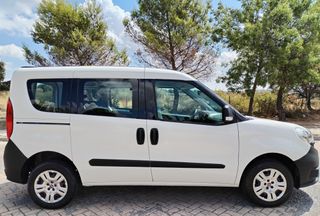 FIAT Doblò 5 Plaza Panorama Impecable-06/2017