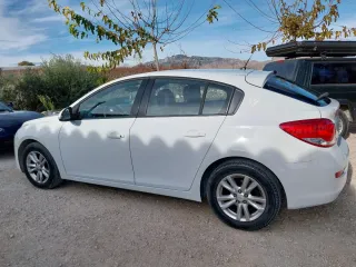Chevrolet Cruze 2013