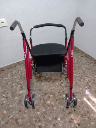 Andador Forta con asiento y cesta