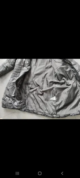 Cazadora larga acolchada impermeable gris 48