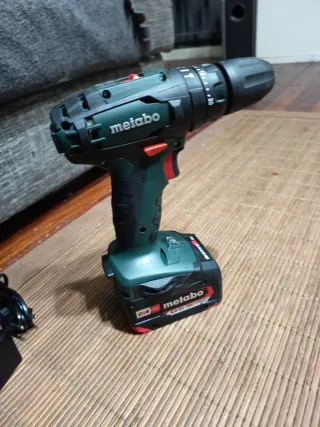 Taladro percutor atornillador Metabo SB 18