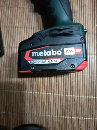Taladro percutor atornillador Metabo SB 18
