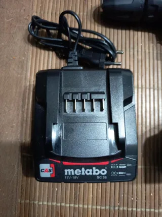 Taladro percutor atornillador Metabo SB 18