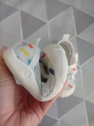 Zapatillas respetuosas niño/a talla 22