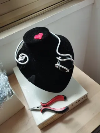 Girocollo con pietra iridata