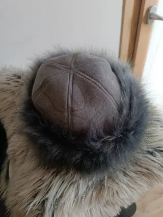 Cappello con pelliccia donna