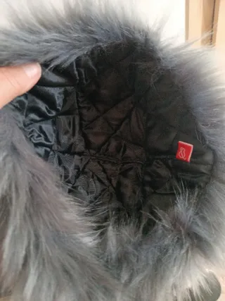 Cappello con pelliccia donna
