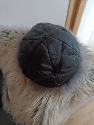 Cappello con pelliccia donna