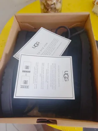 Botas UGG Negras Talla 39