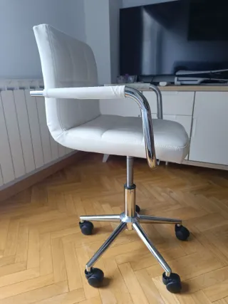 Silla Diseño Giratoria Blanca