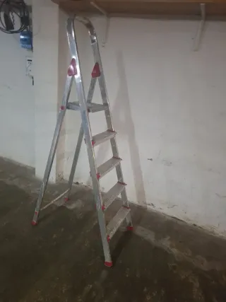 Escalera Aluminio Plegable