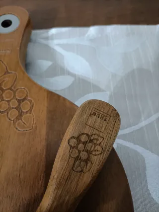 Tagliere Thun in legno e metallo