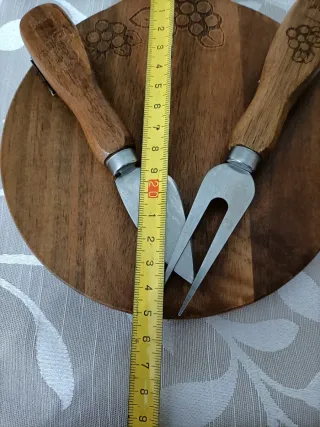 Tagliere Thun in legno e metallo