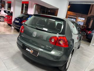 Volkswagen Golf 2003